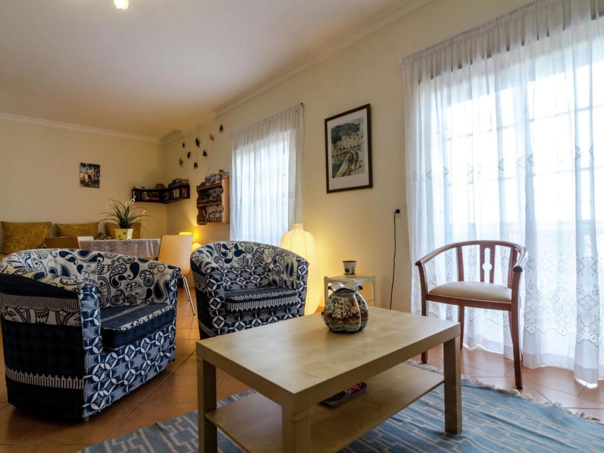 This Warm And Comfortable Apartment Lagos Room photo