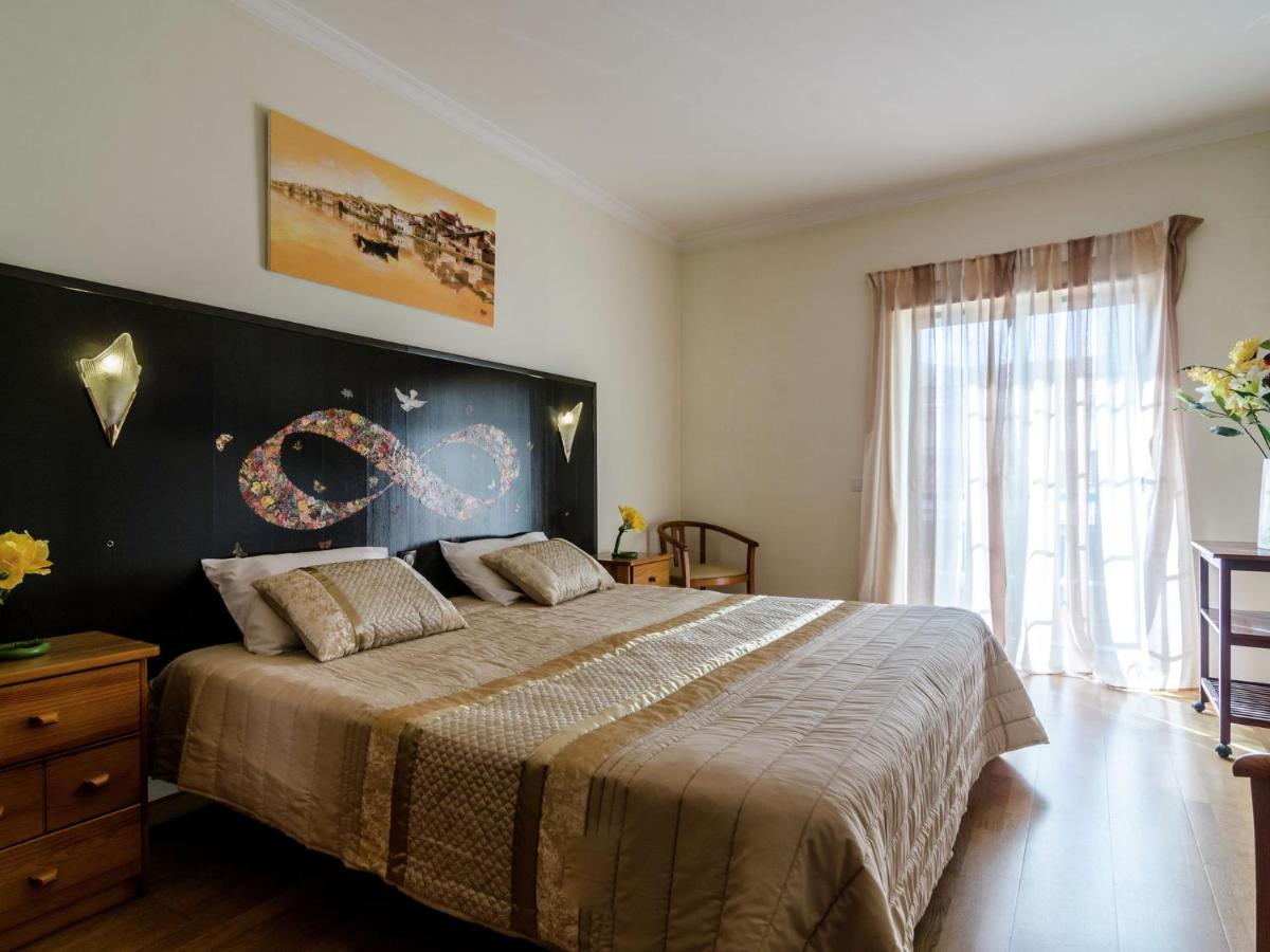 This Warm And Comfortable Apartment Lagos Room photo