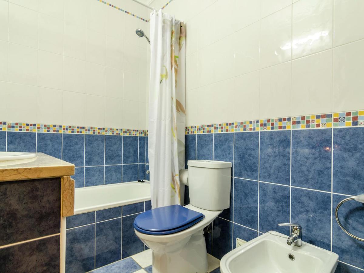 This Warm And Comfortable Apartment Lagos Room photo