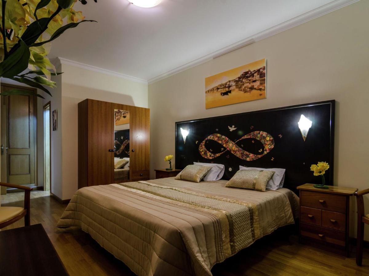 This Warm And Comfortable Apartment Lagos Room photo